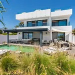Villa Frontline Beach Costabella - Marbella