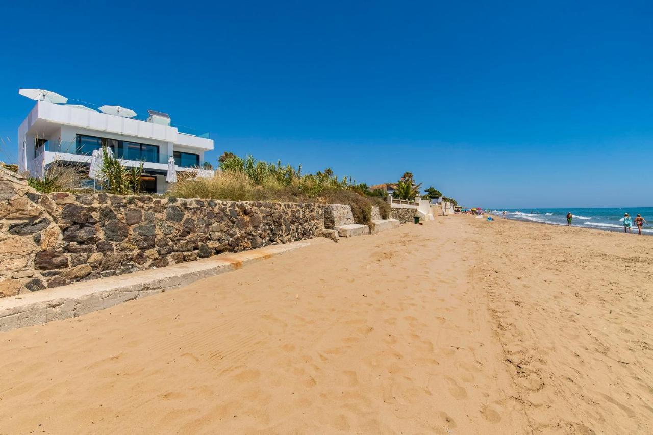 Frontline Costabella - *