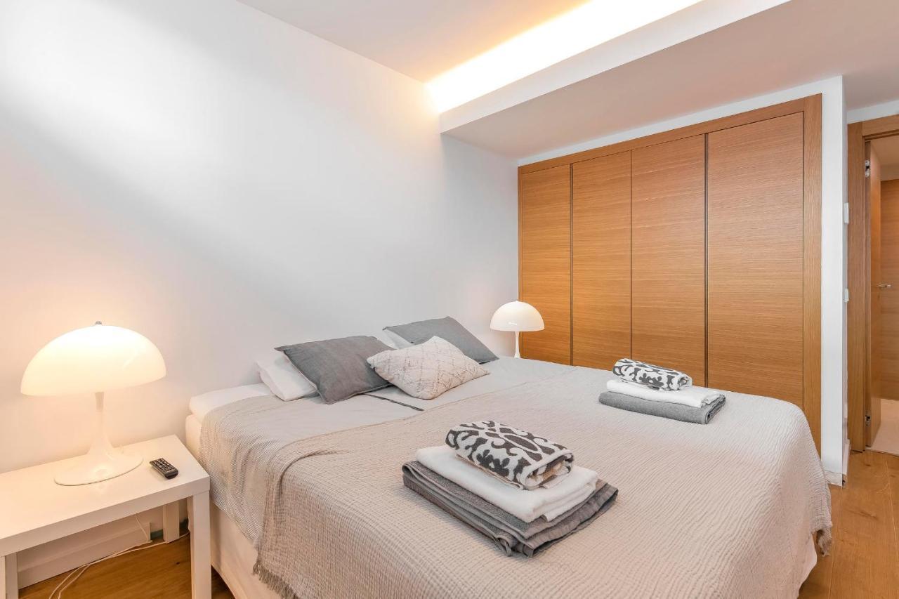 Frontline Costabella - *